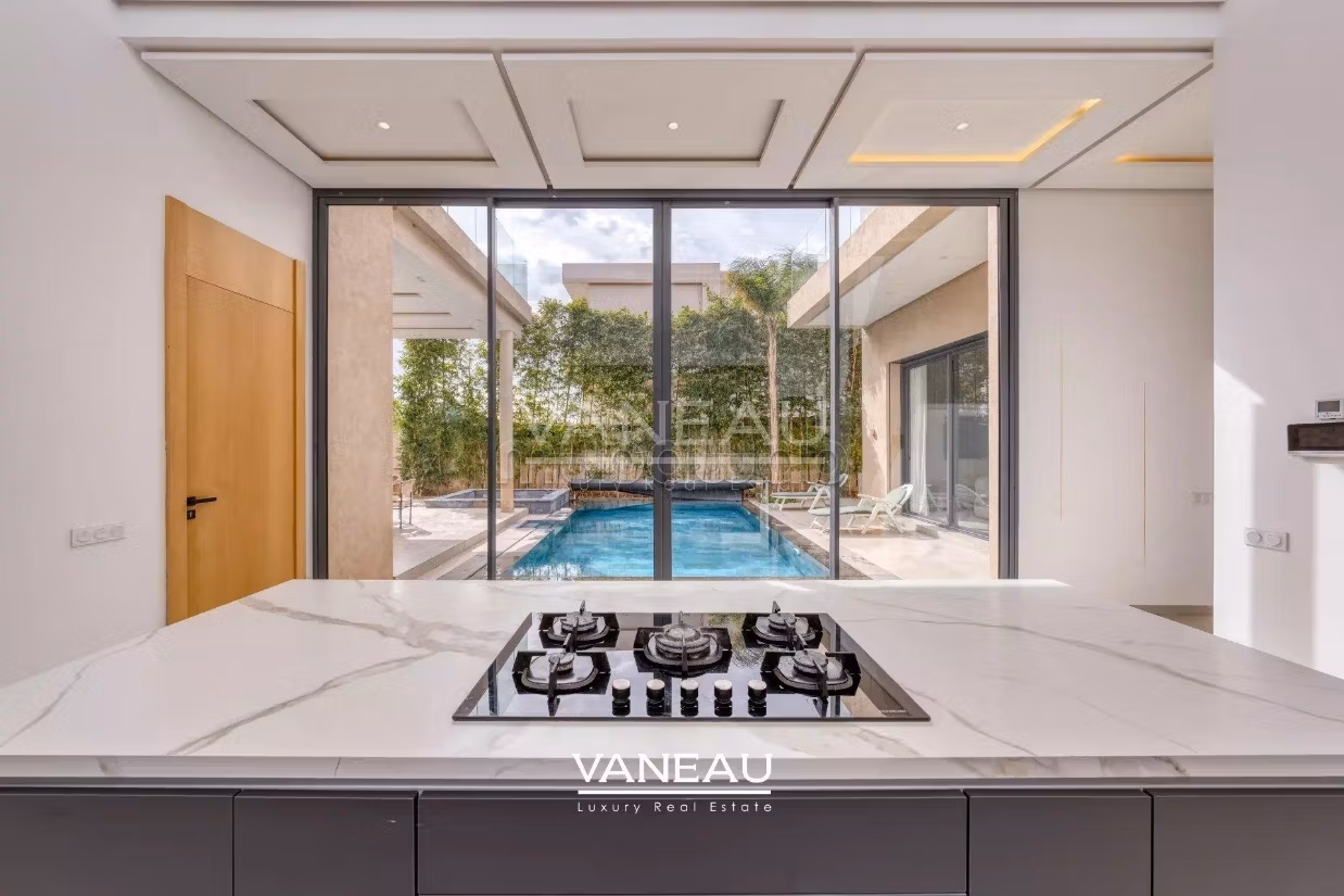 Villa 4 suite nuova