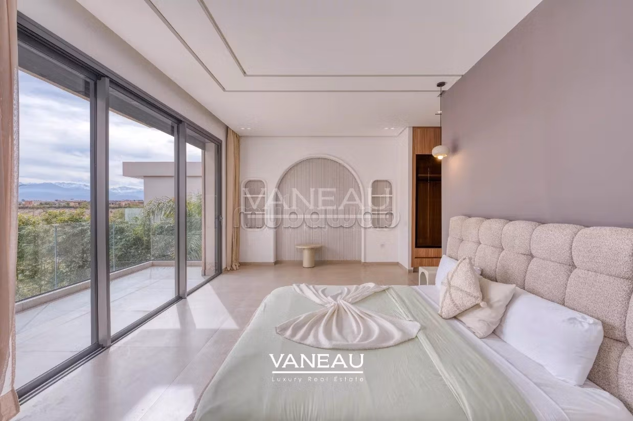 Villa 4 suite nuova