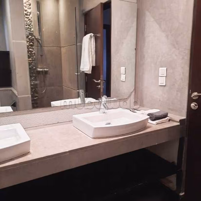 Appartamento in Affitto di 155,0 m² a Casablanca, Triangolo d'Oro
