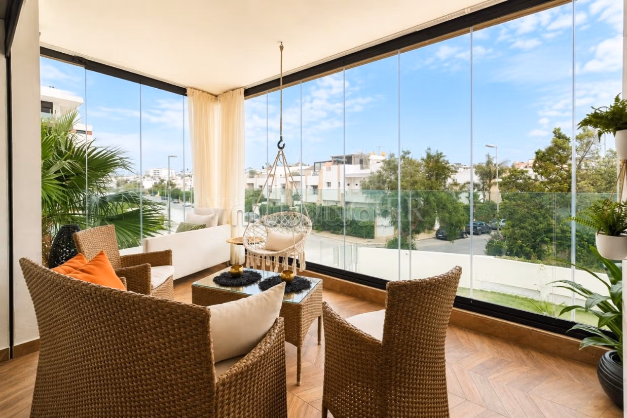 Location Appartement 1 Chambre Meublé Premium avec Vue Mer et Grande Terrasse – Ain Diab
