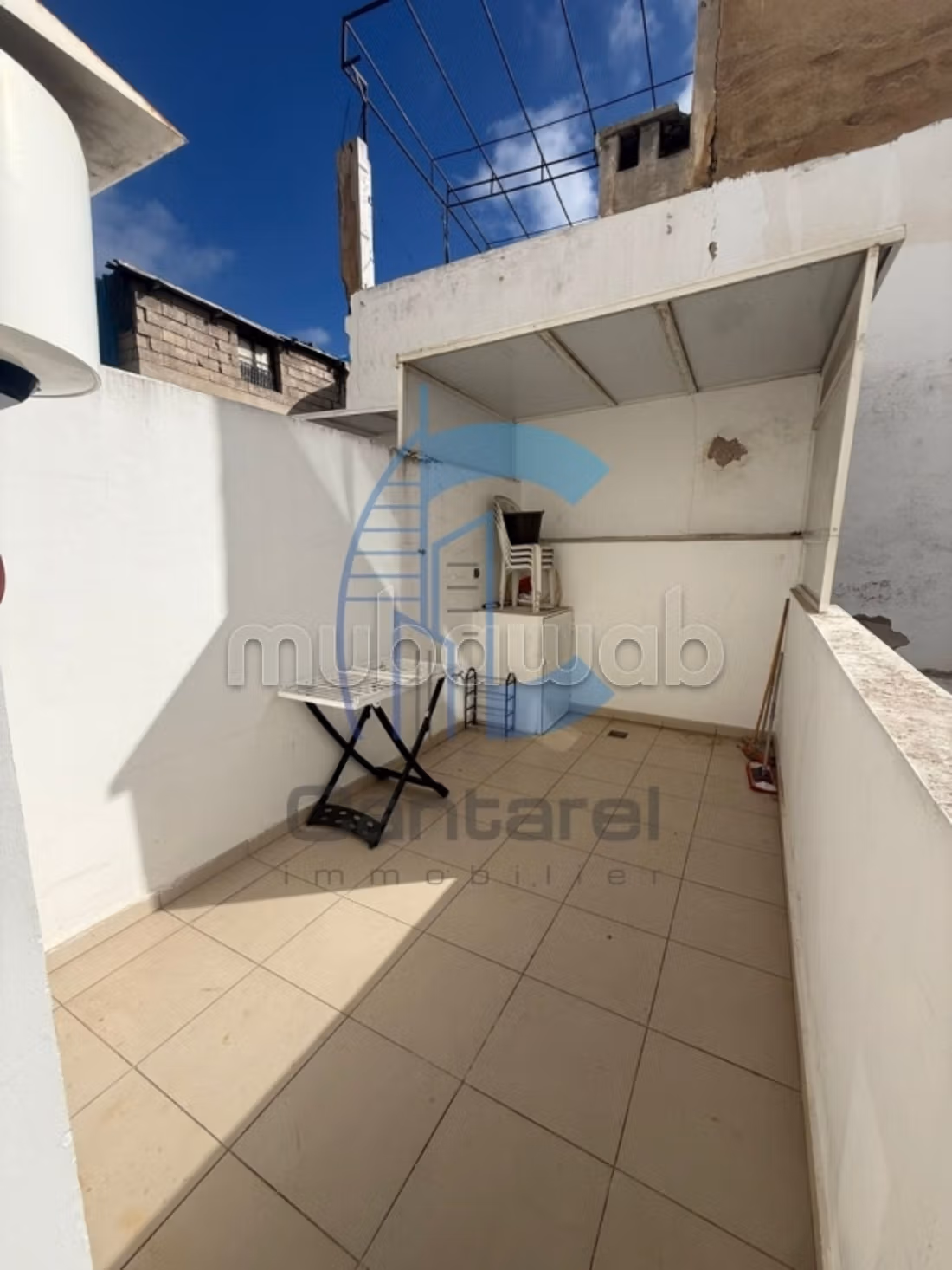 Spacious studio location Maarif