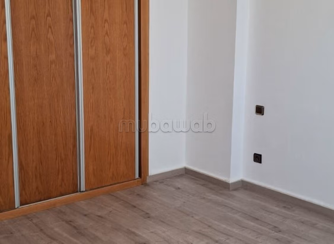 A louer magnifique appartement renove de 120 m² – quartier iberia – tanger – reference: ltaam20526
