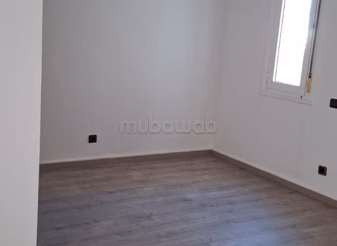 A louer magnifique appartement renove de 120 m² – quartier iberia – tanger – reference: ltaam20526