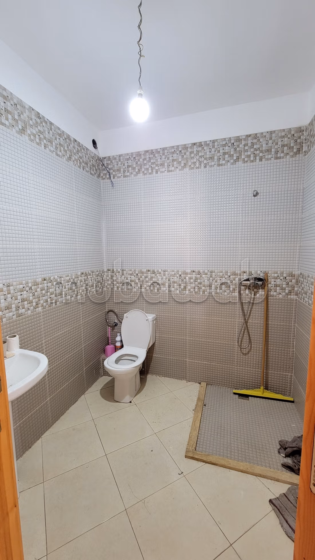 Appartement te koop 94 m² Gemiddelde Stand
