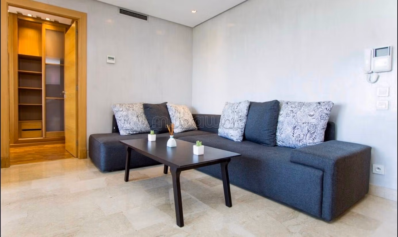 Very nice studio for rent without overlooking the palm tree