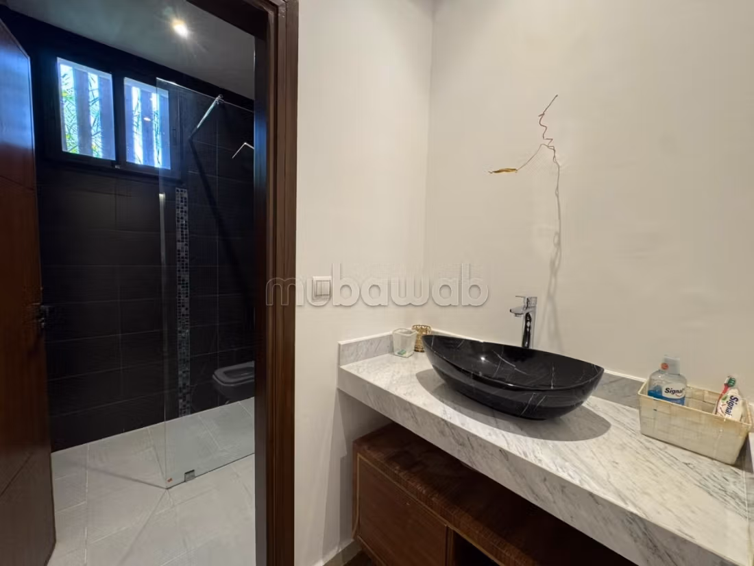 Magnifica Villa con Piscina in Vendita a Targa
