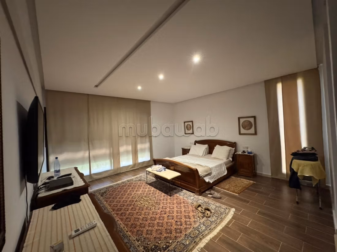 Magnifica Villa con Piscina in Vendita a Targa