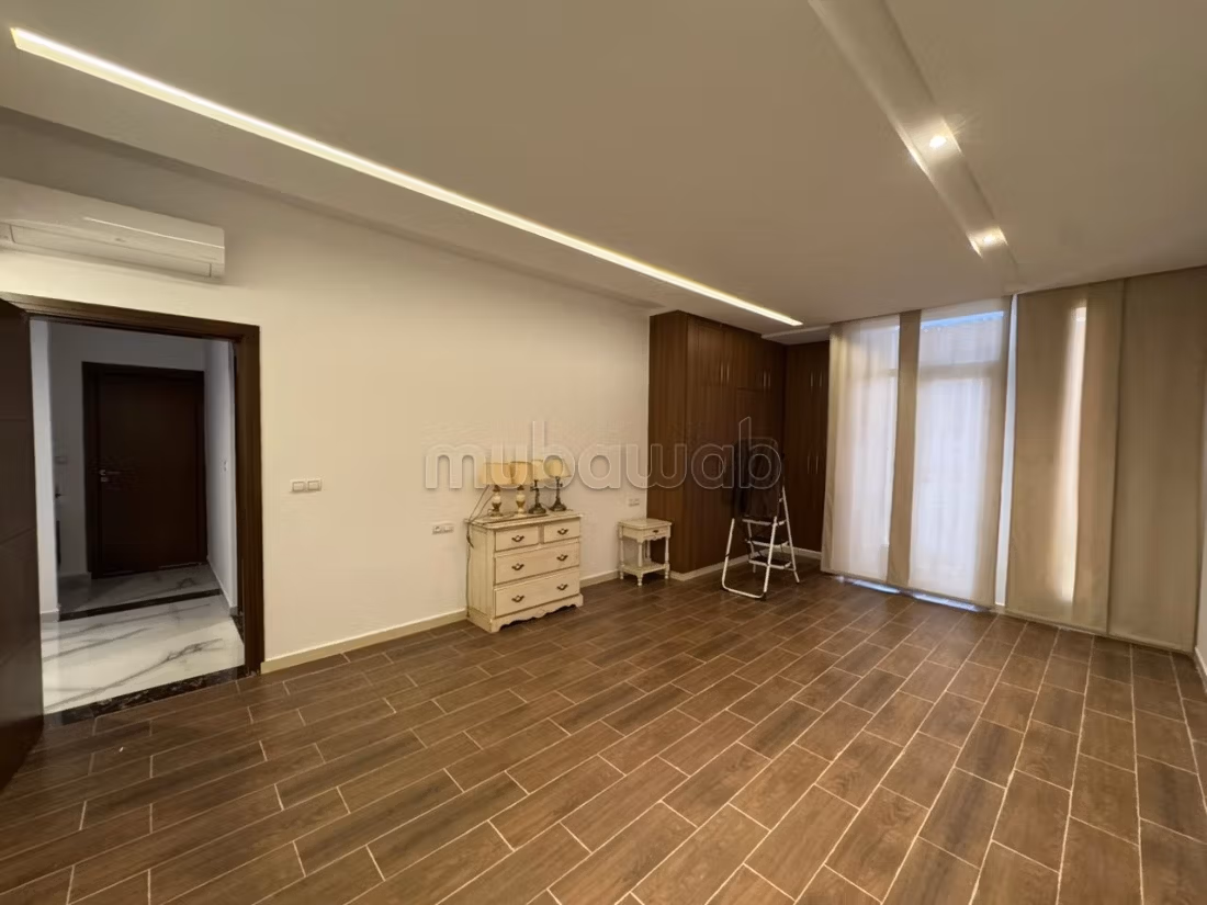 Magnifica Villa con Piscina in Vendita a Targa
