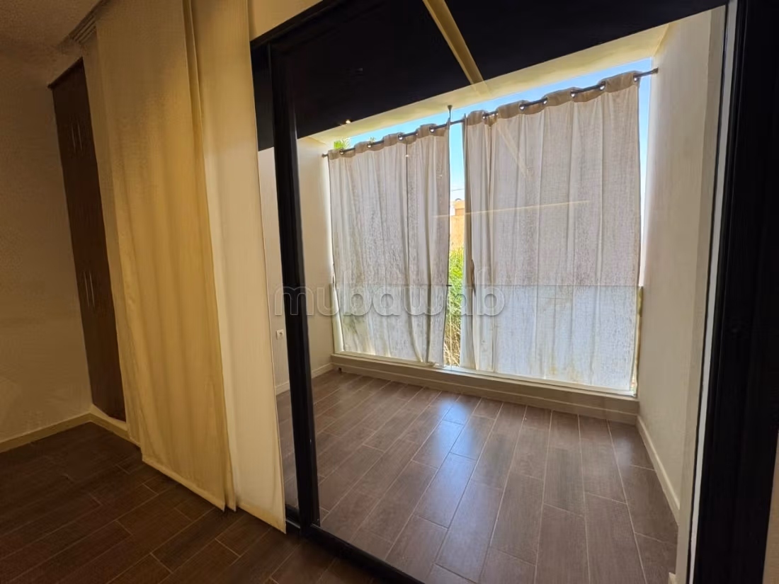 Magnifica Villa con Piscina in Vendita a Targa