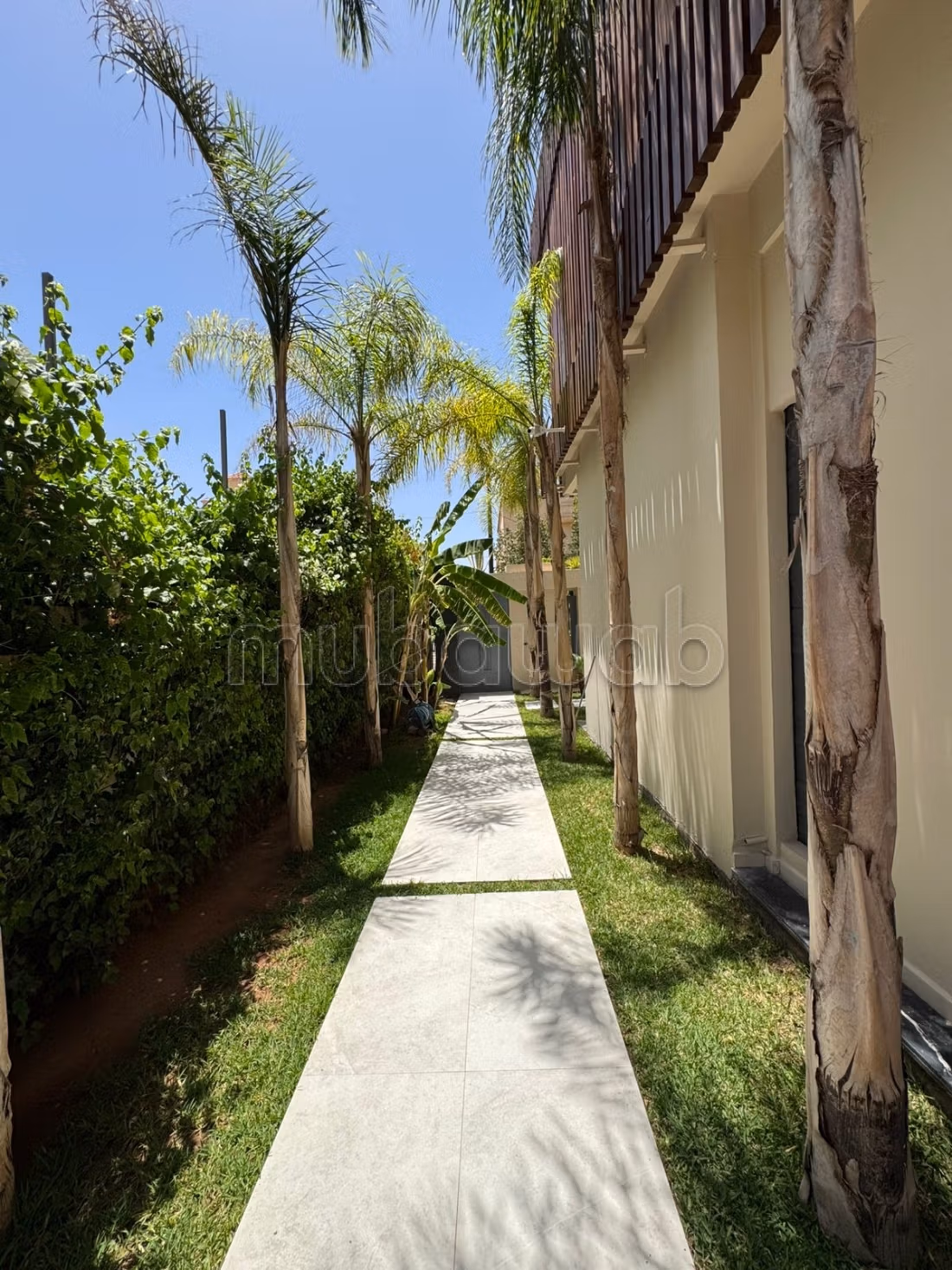 Magnifica Villa con Piscina in Vendita a Targa