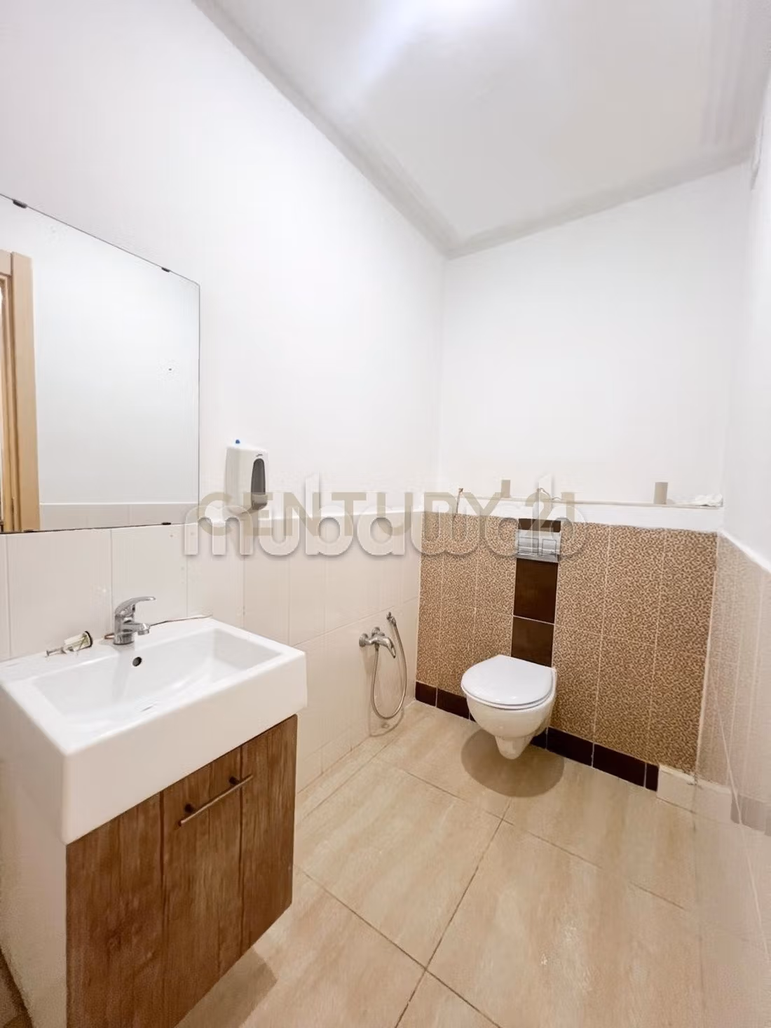 For rent Office Hall5 256m² in the northern urban center