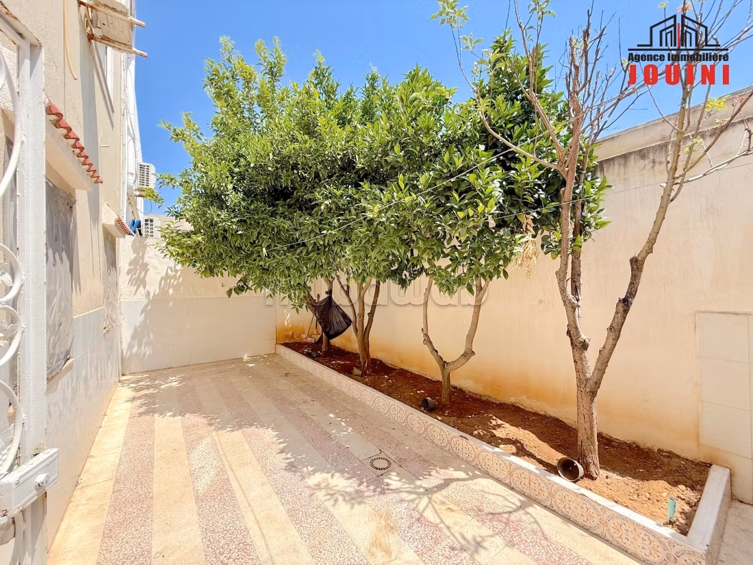 Casa con Duplex S5 a El Mnihla
