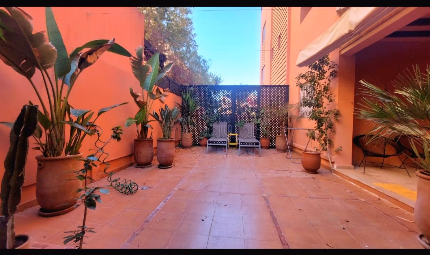 LOCATION LONGUE DURÉE – Bel appartement 63 m² terrasse 35 m² – Parking privé – Cœur de Gueliz AU CŒUR VIVANT DE GUELIZ — 4