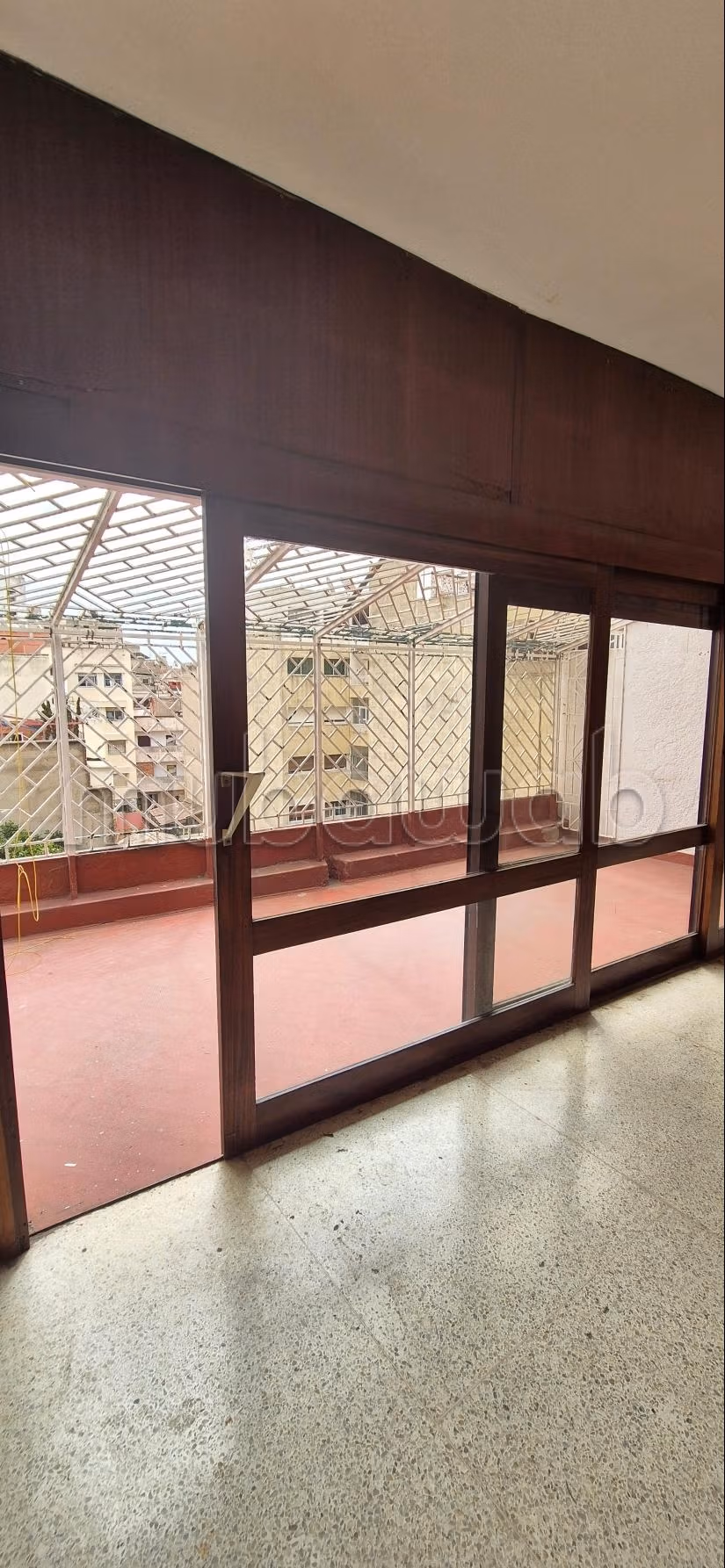 Appartement en location à Mers Sultan de 146 m² avec ascenseur et terrasse et sans vis à vis
