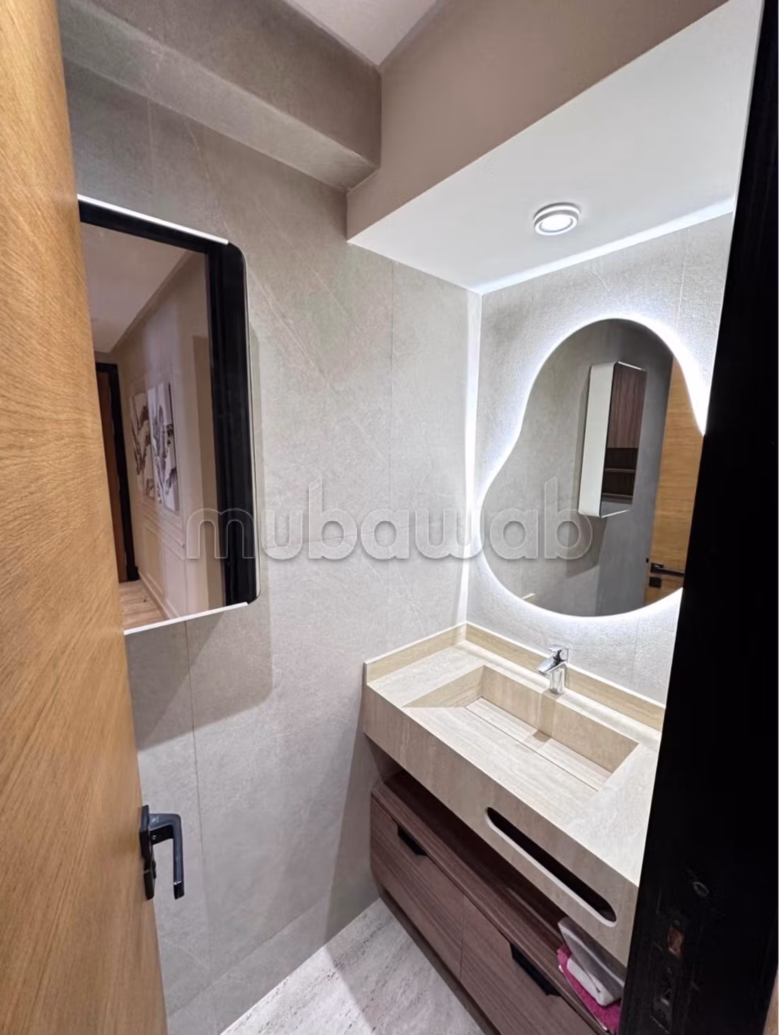 Bel appartement en location à Belvédère. 2 chambres. Bien meublé — 4
