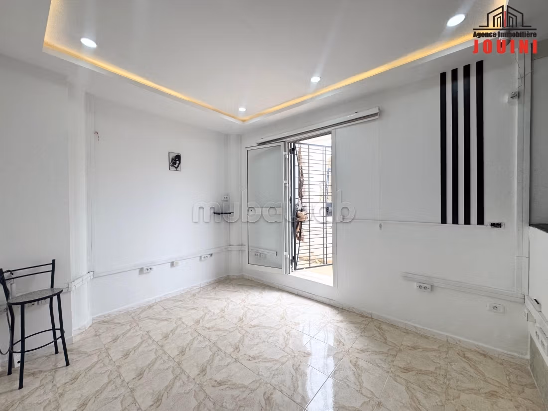 Appartamento di 100 m² a Bab Bhar