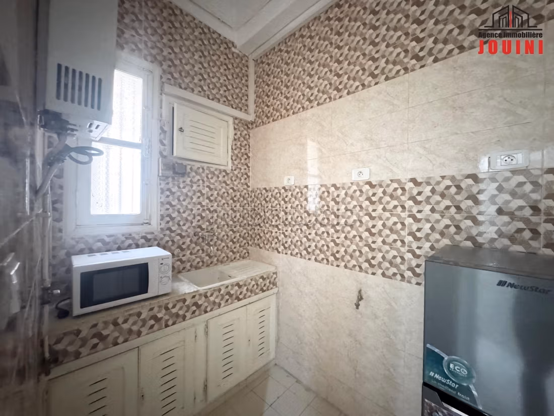 Appartamento di 100 m² a Bab Bhar