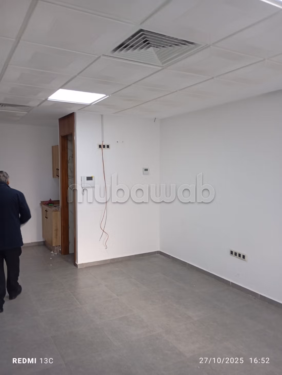 Bureau vide de 45m² au quartier Laymoun
