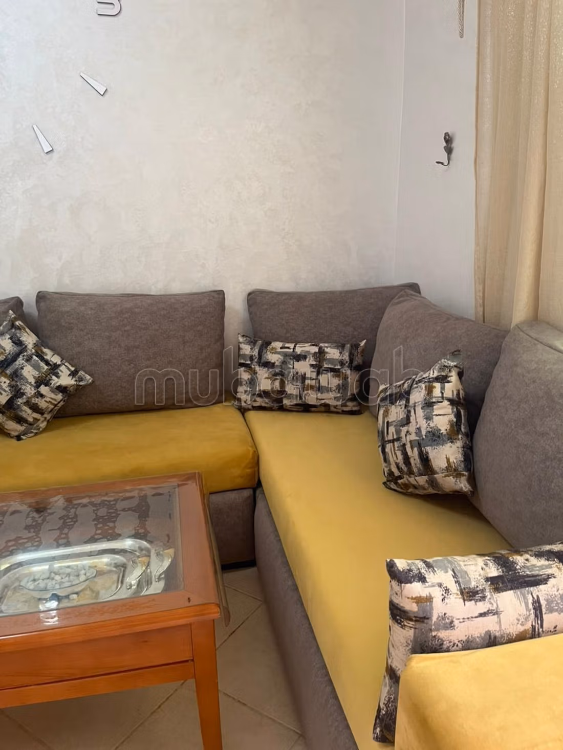 Well-equipped luxury apartment with summer pool