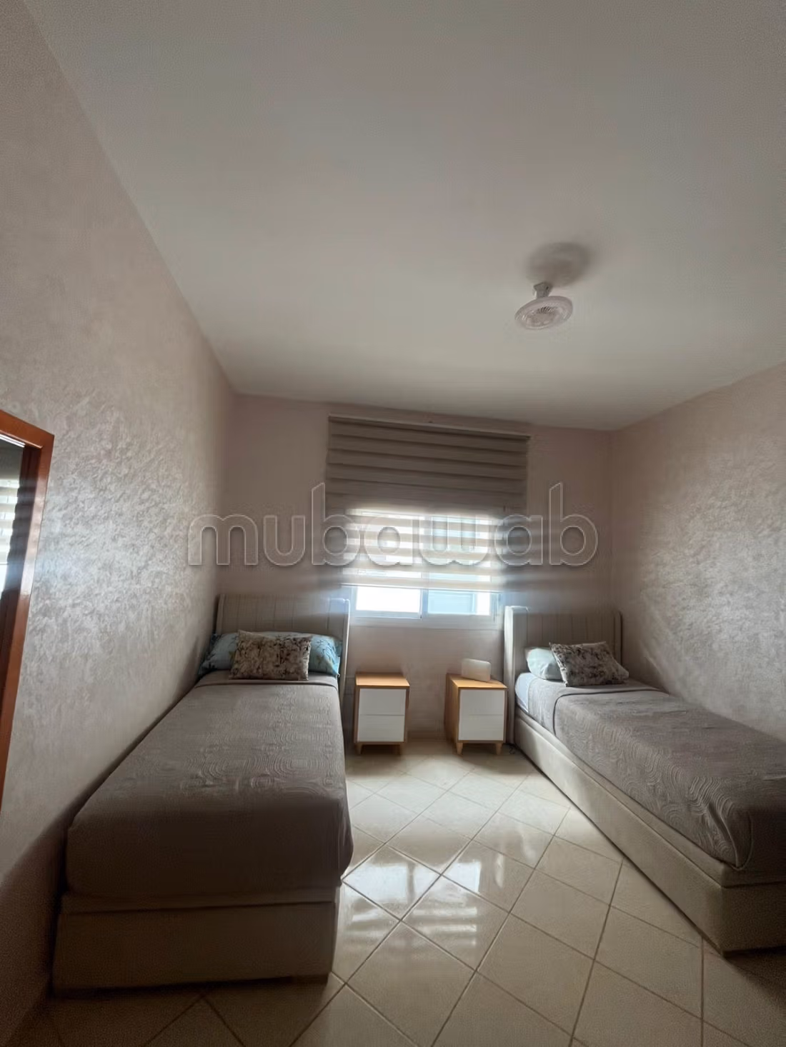 Well-equipped luxury apartment with summer pool