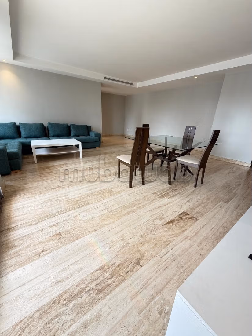 Superbe appartement à louer à Anfa. 3 belles chambres. Meublé