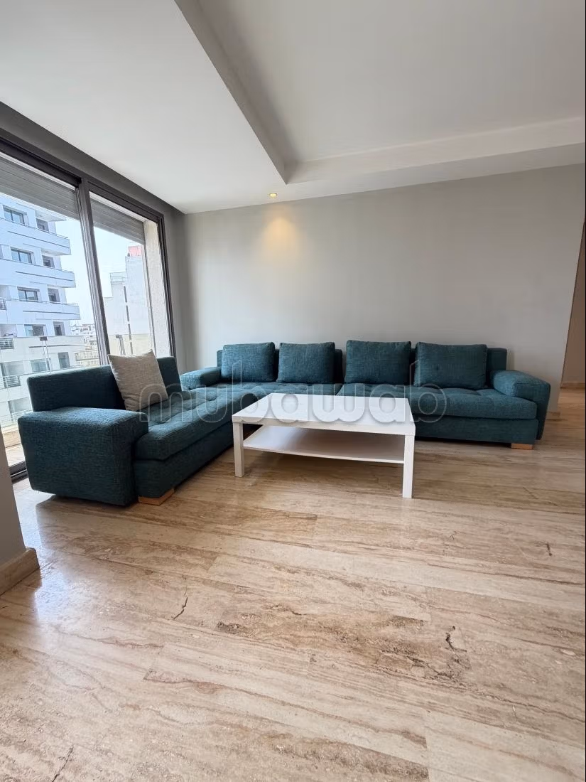 Superbe appartement à louer à Anfa. 3 belles chambres. Meublé — 4