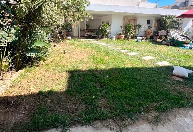 Charmante villa a 100 m de la plage ezzahra