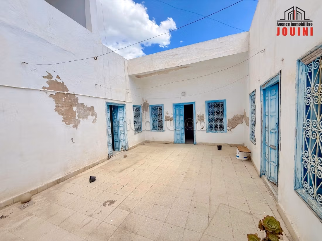 Casa di 370 M² a Bab Souika