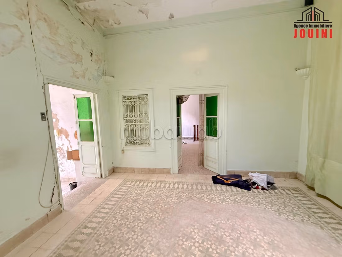 Casa di 370 M² a Bab Souika