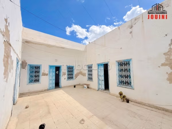 Casa di 370 M² a Bab Souika