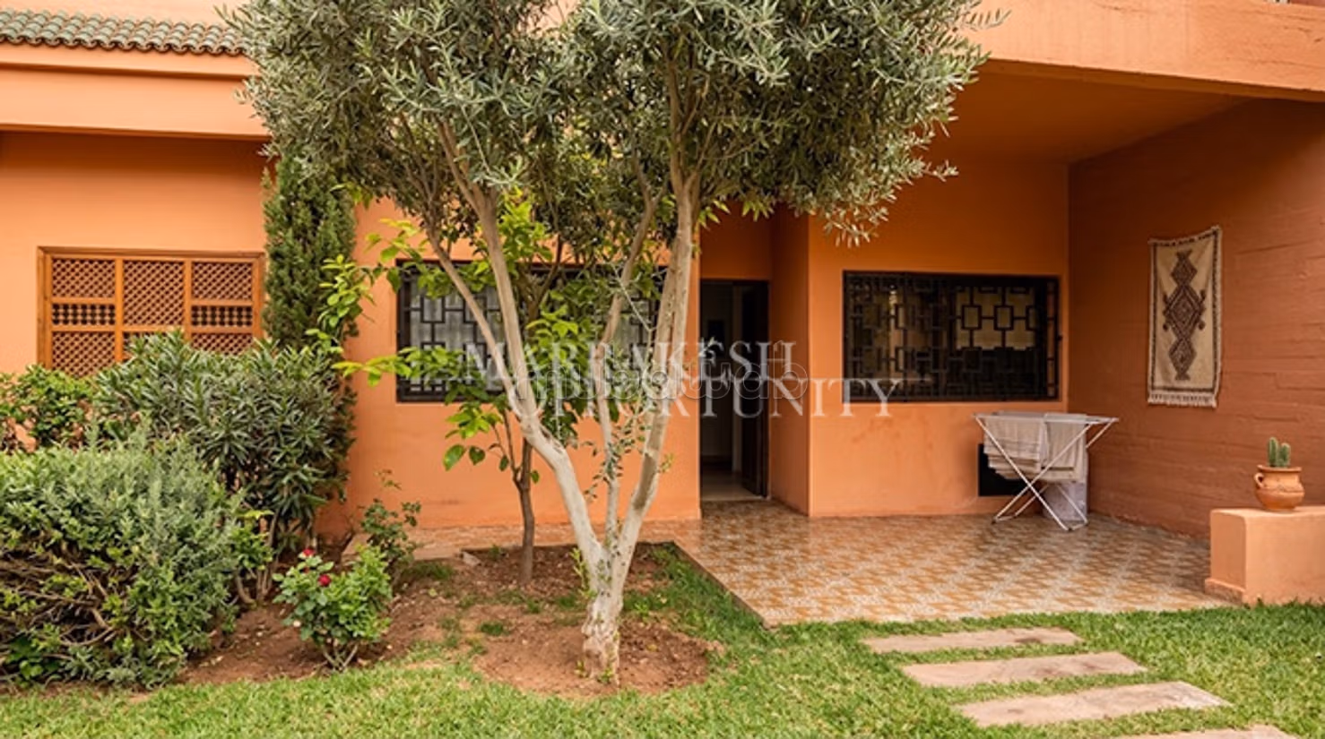 Ground floor apartment for rent in Agdal
