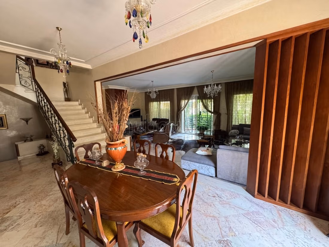 A vendre Villa de 375m² de terrain 
Laymoune Casa
