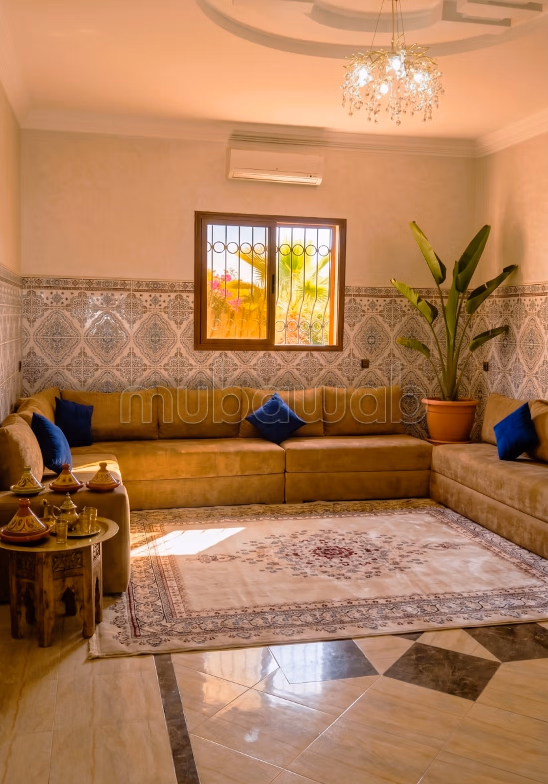 Piccola casa di campagna nuova con piscina