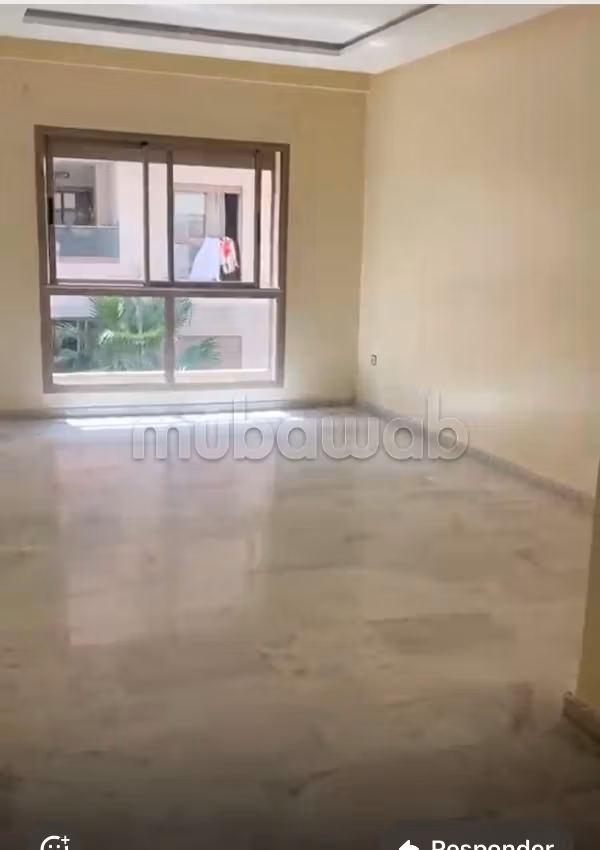 Apartamento vacío en un barrio del parque
