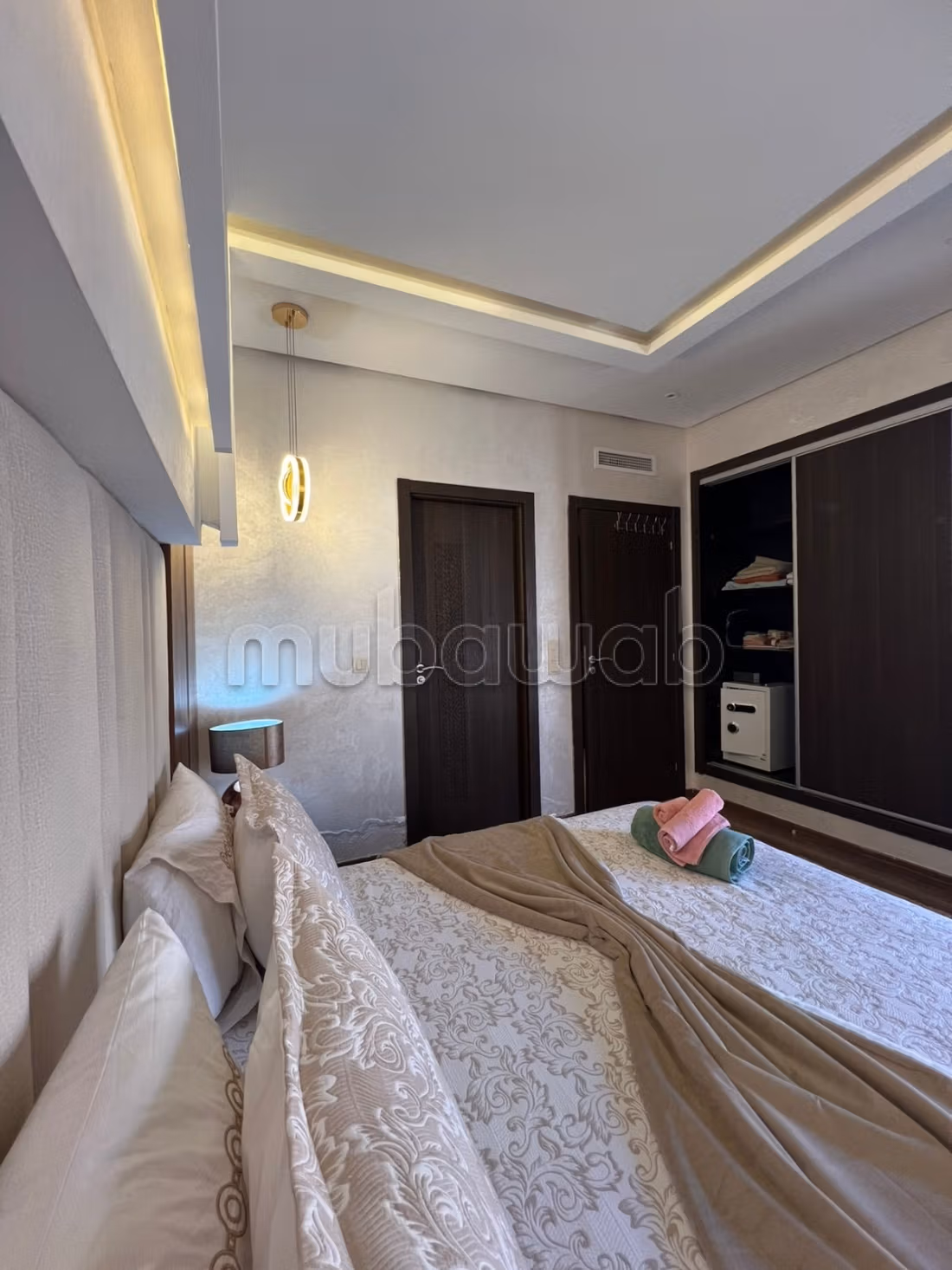 High Standing Apartment with 3 Bedrooms for Rent