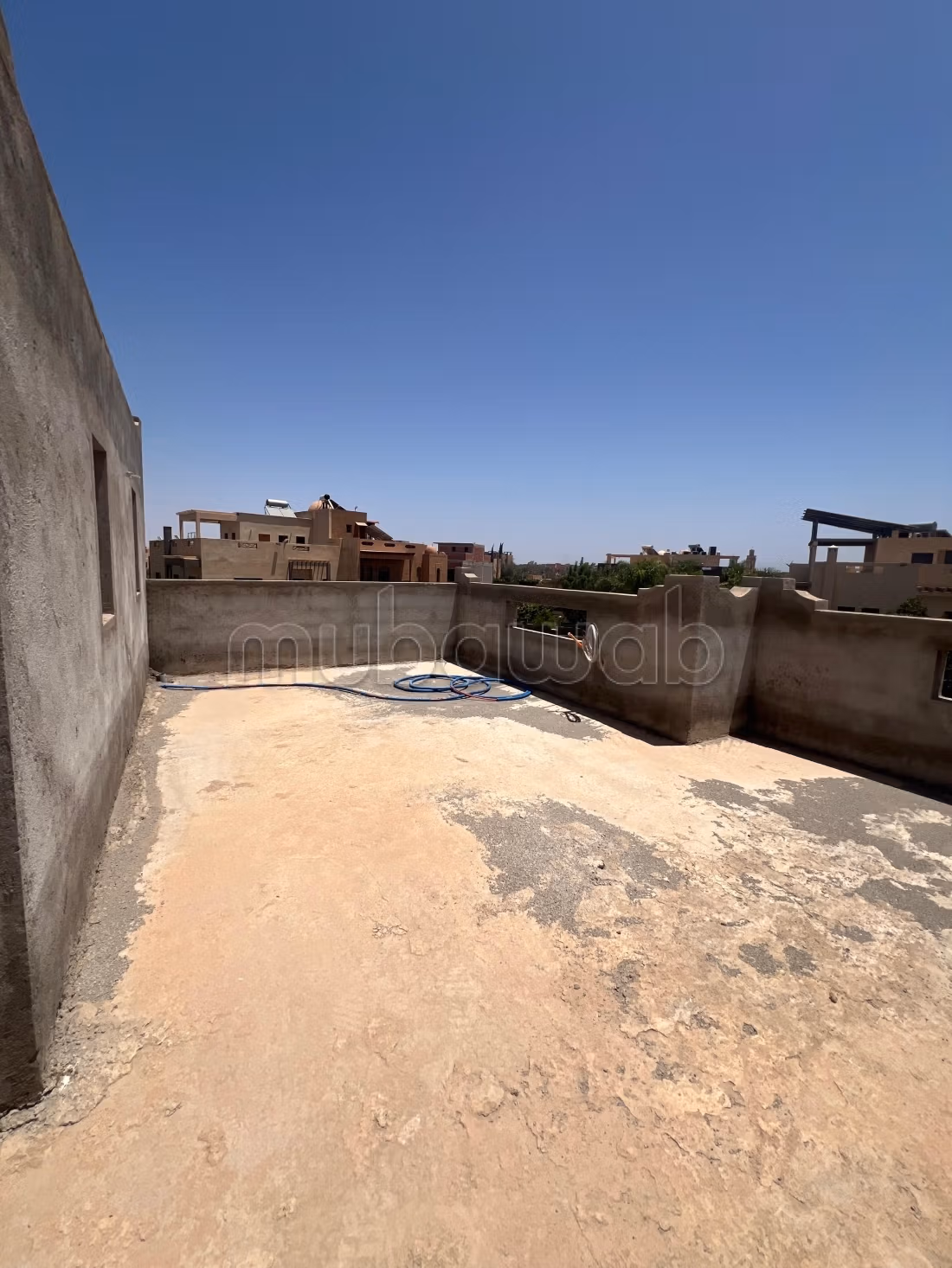 Halfafgebouwde villa van 450 m² in een omheinde residentie - Casablancaweg - Marrakech
