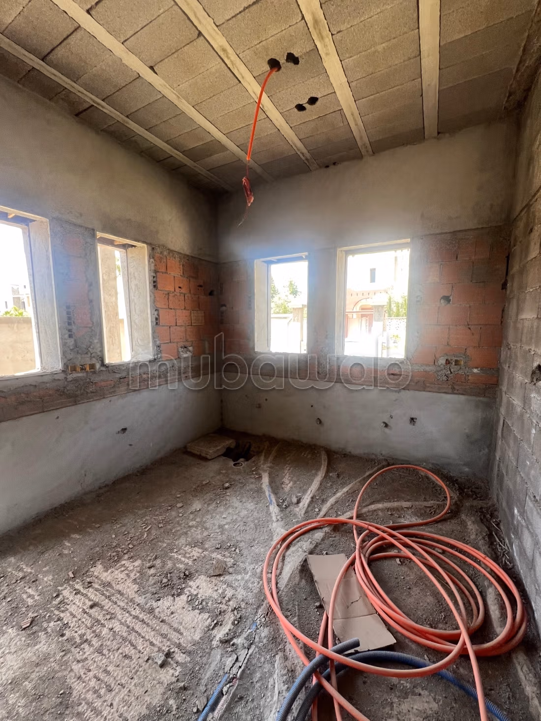 Halfafgebouwde villa van 450 m² in een omheinde residentie - Casablancaweg - Marrakech