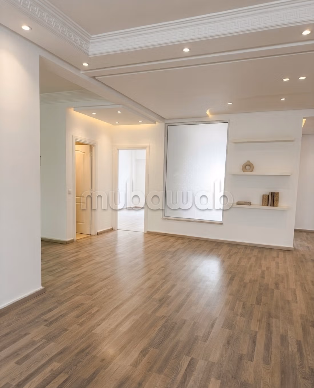 Appartement en location à Bourgogne Ouest. Surface totale 143 m². Grand balcon — 3
