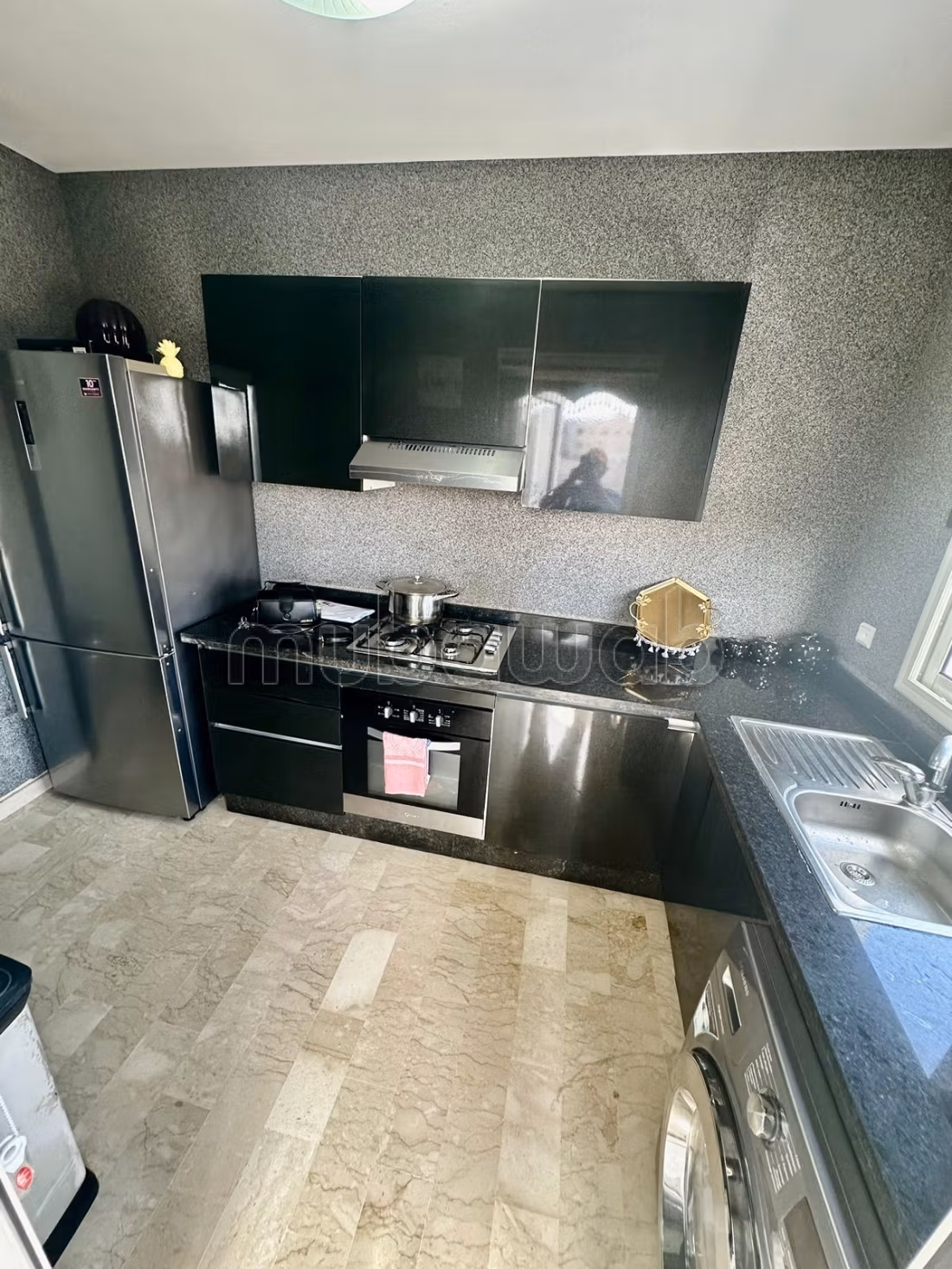 2 Bedroom Apartment with Sea and Pool View for Rent