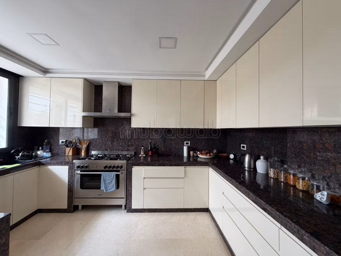 Magnificent villa for rent empty in Ain Diab