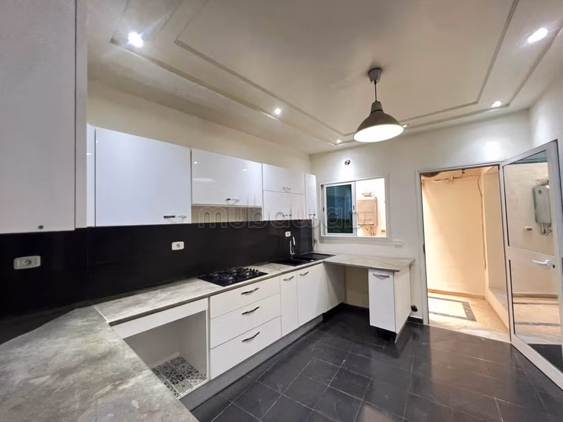 Triplex S5 con giardino a La Soukra