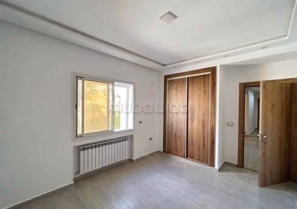 Triplex S5 con giardino a La Soukra