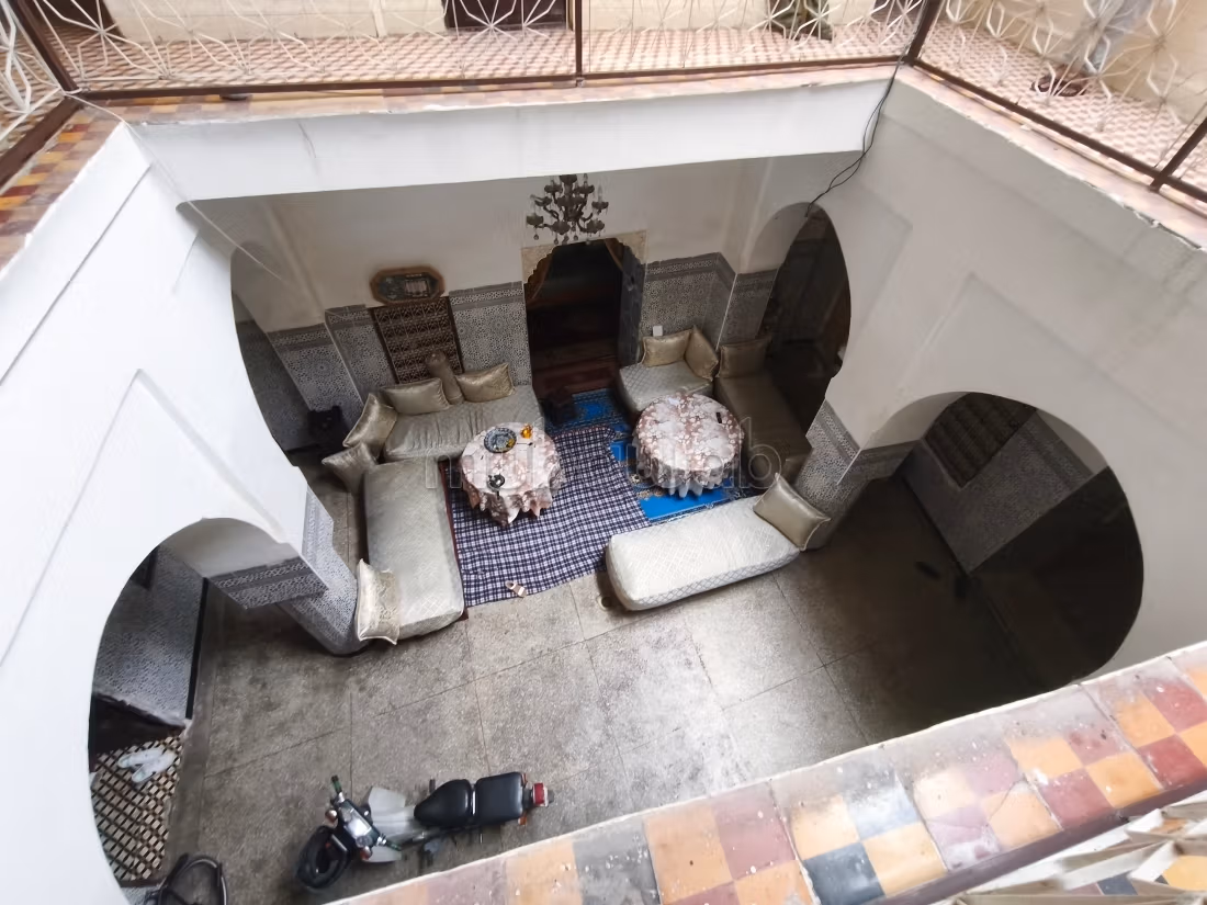 Tres beau riad ancien de 190 m2 au sol 
medina nord