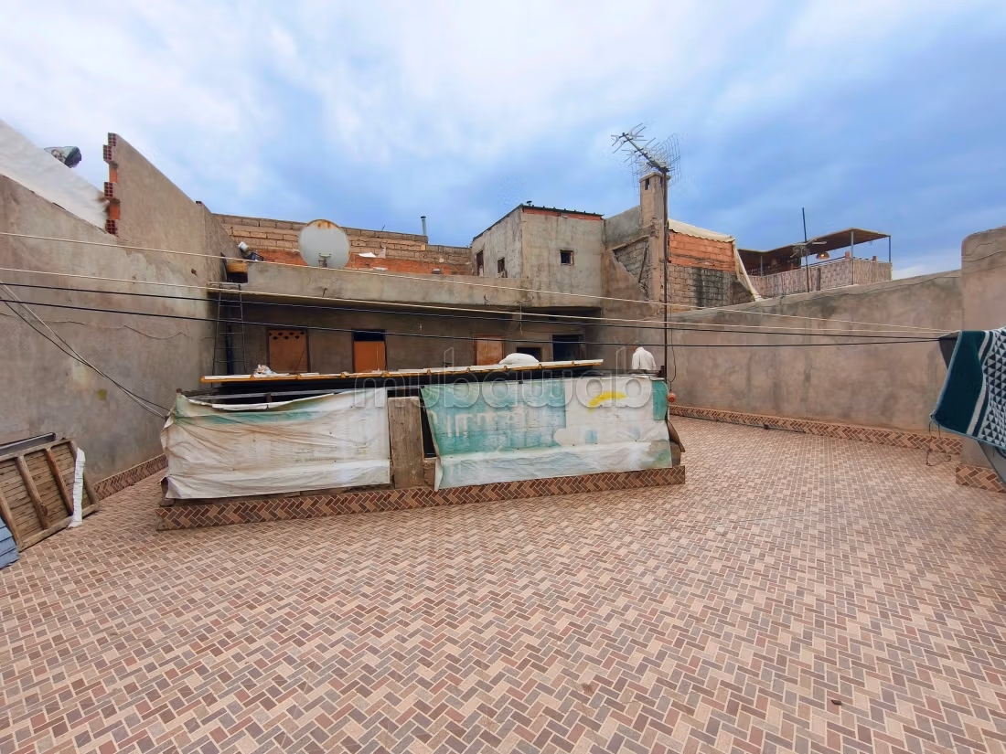 Tres beau riad ancien de 190 m2 au sol 
medina nord