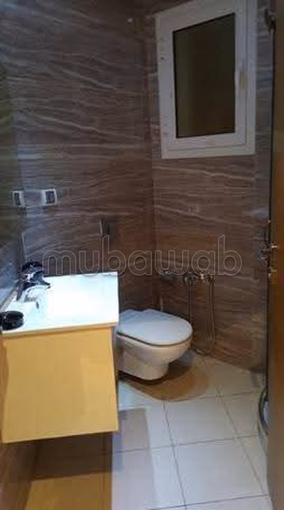 Location lac2 s2 with master suite