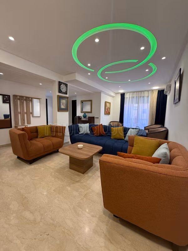 Superbe appartement à vendre à Guéliz. 4 pièces. Bien meublé
