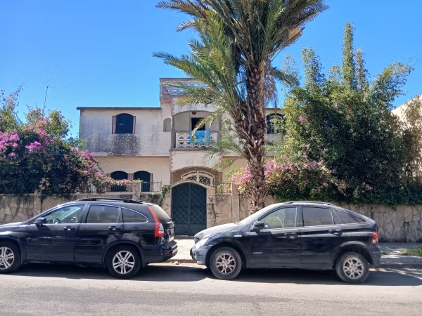 Jolie villa dans un quartier tres calme