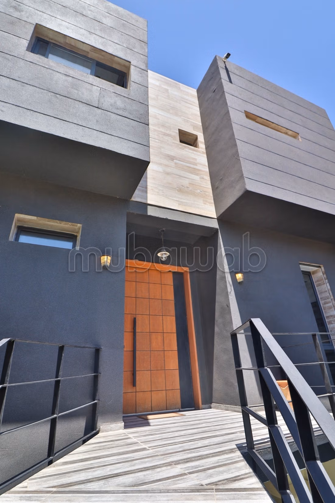 Villa moderne en location dans zone nwinwich