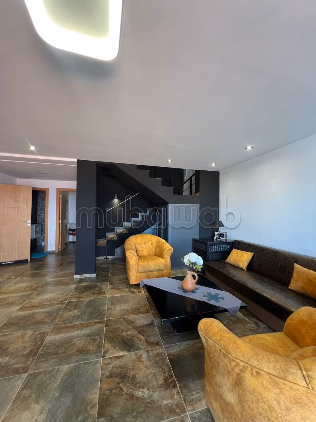Villa moderne en location dans zone nwinwich