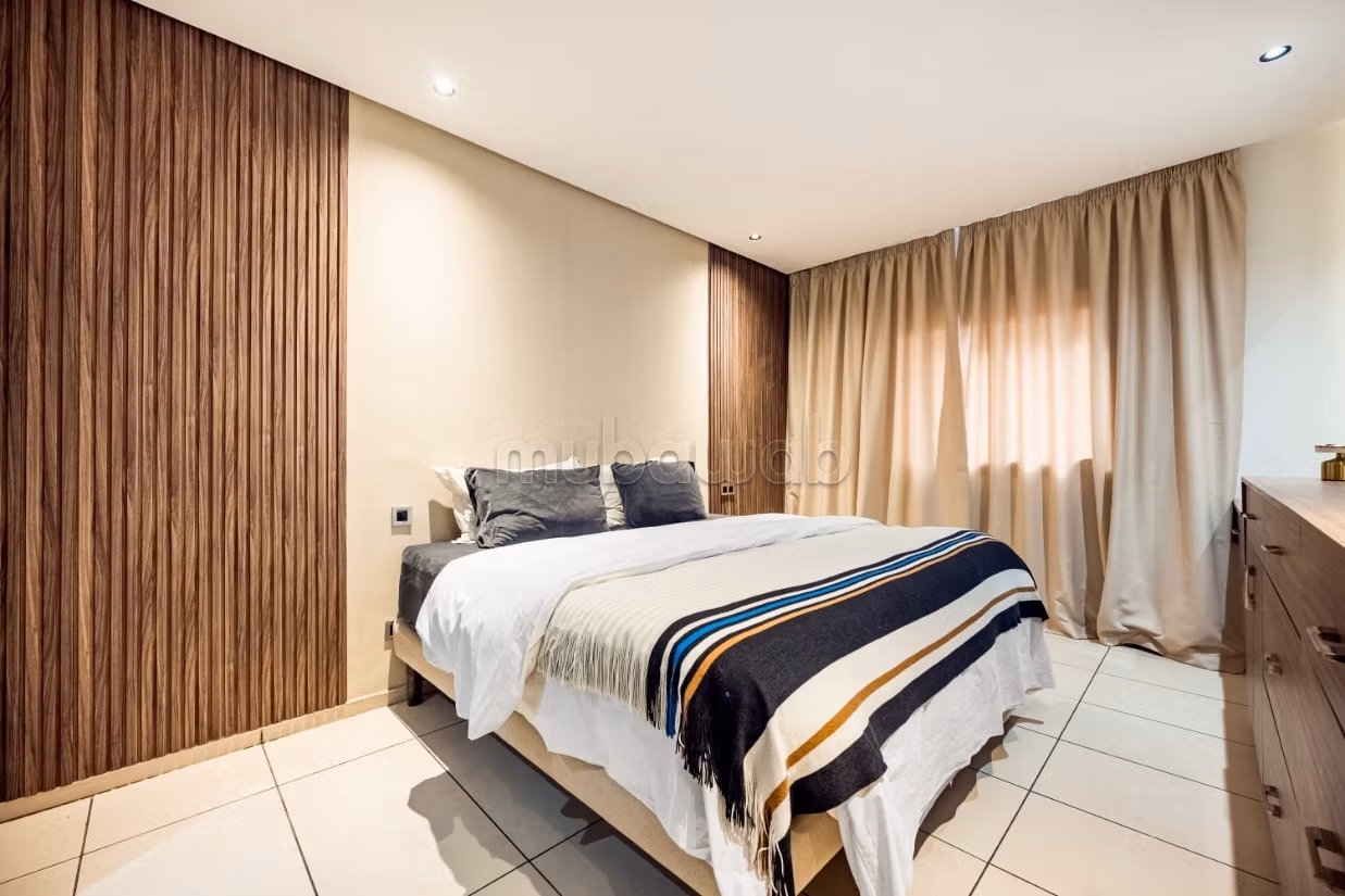 Bel appartement meublé au centre de Guéliz à vendre — 5